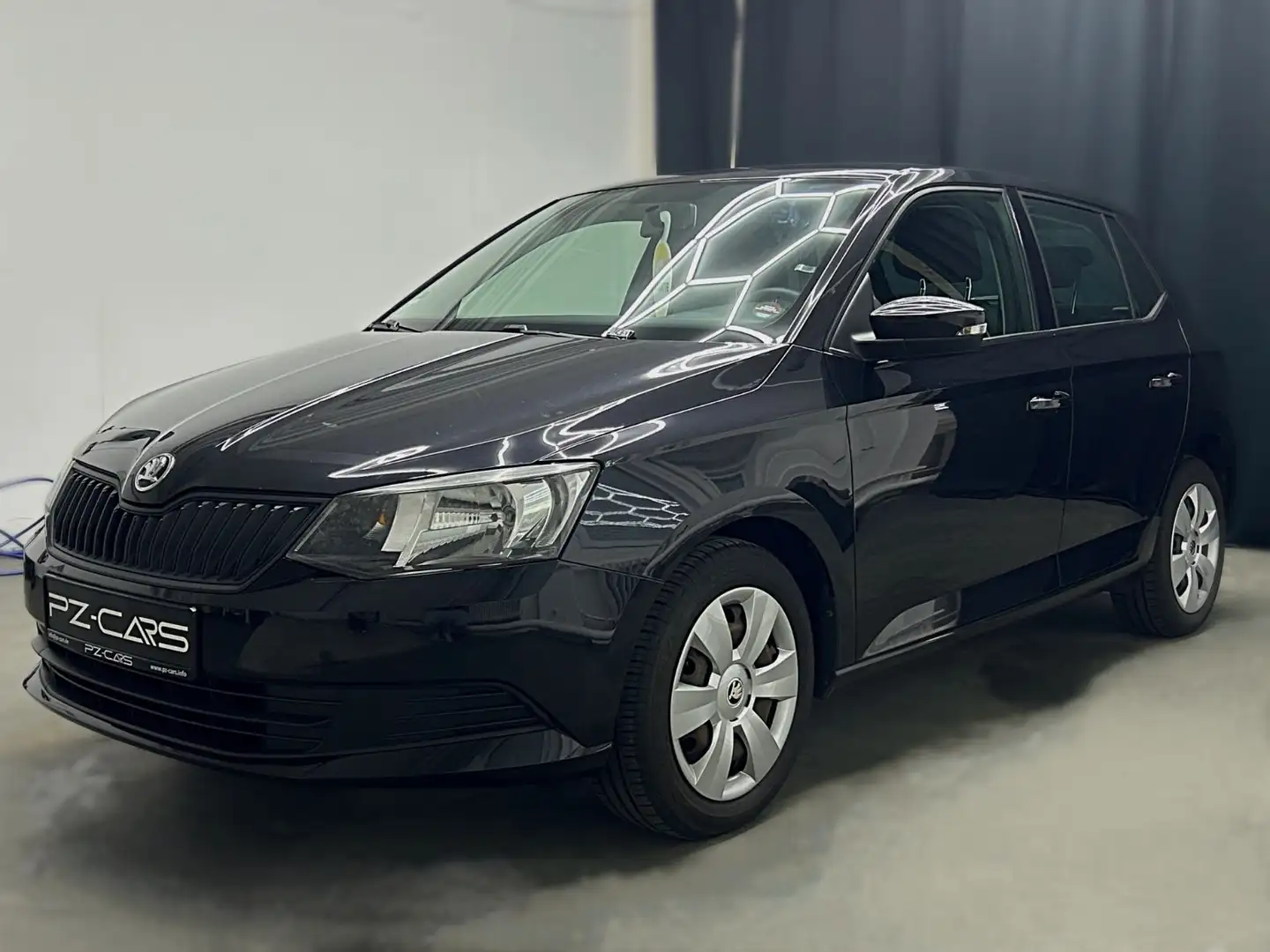 Skoda Fabia |Touch-Radio|Sitzheizung|Bluetooth|Klima Noir - 1