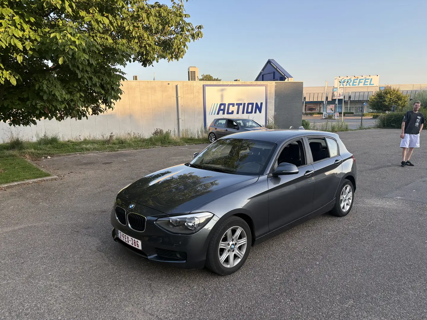 BMW 114 114i - 1