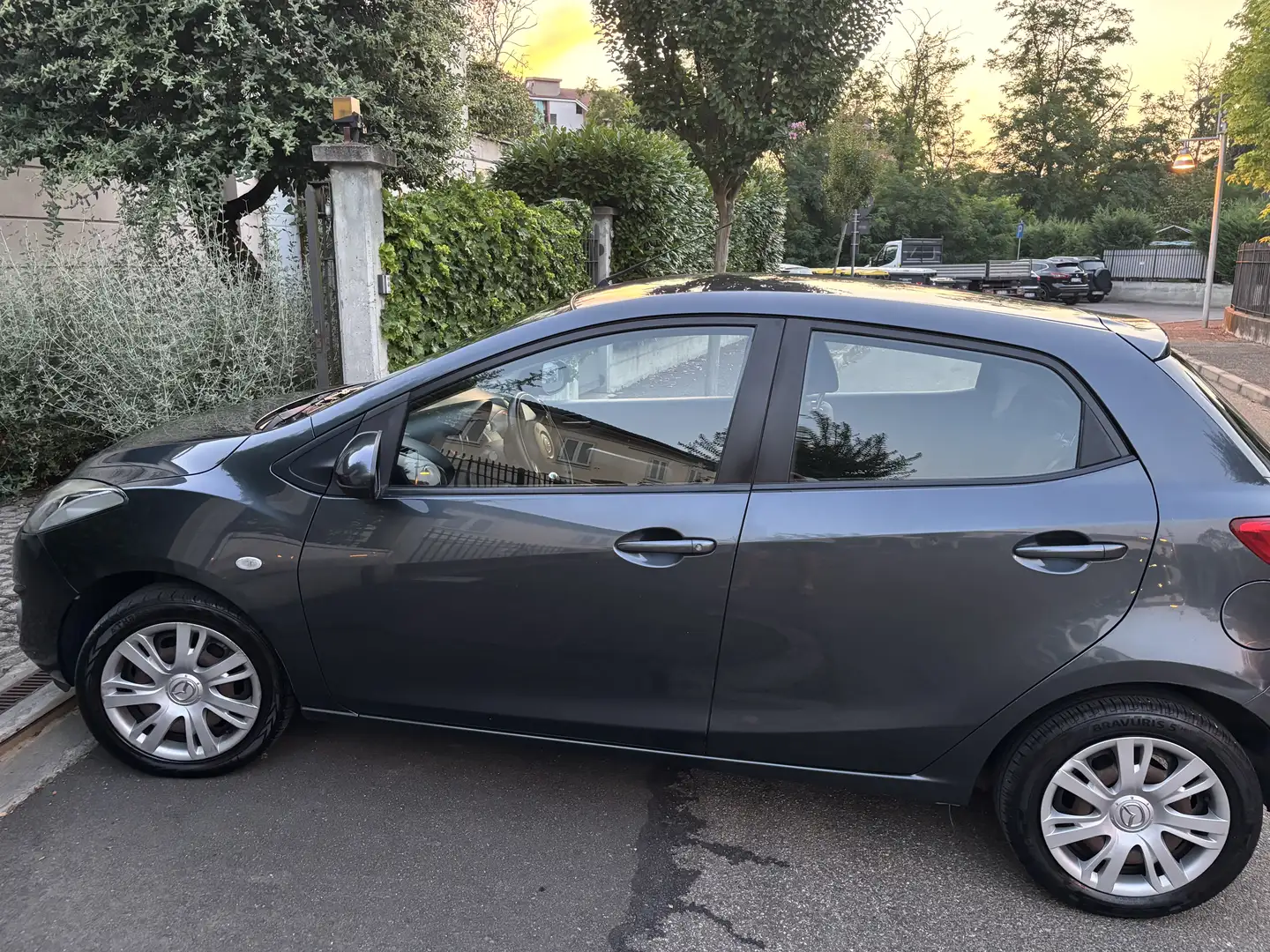 Mazda 2 5p 1.3 Easy c/clima 75cv - 2