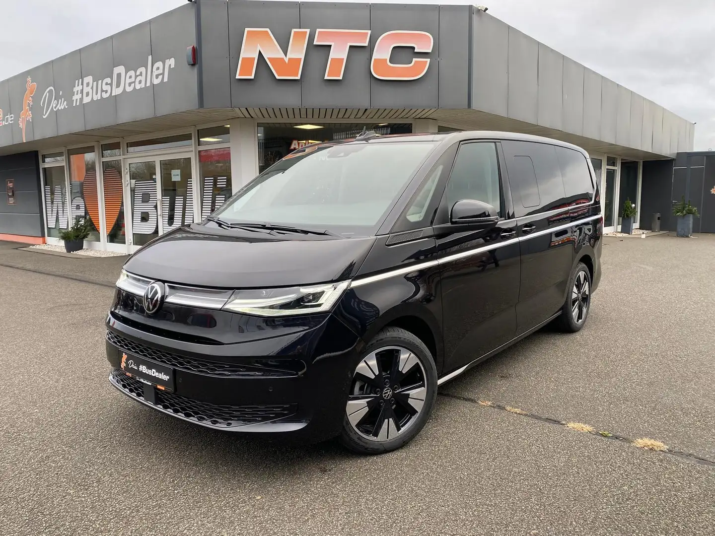 Volkswagen T7 Multivan EDITION STYLE LANG *LÜ*ACC*IQ-LIGHT* Zwart - 2