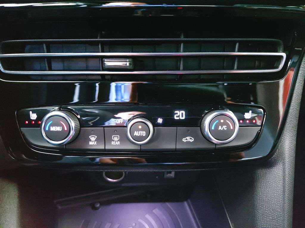 Opel Mokka E