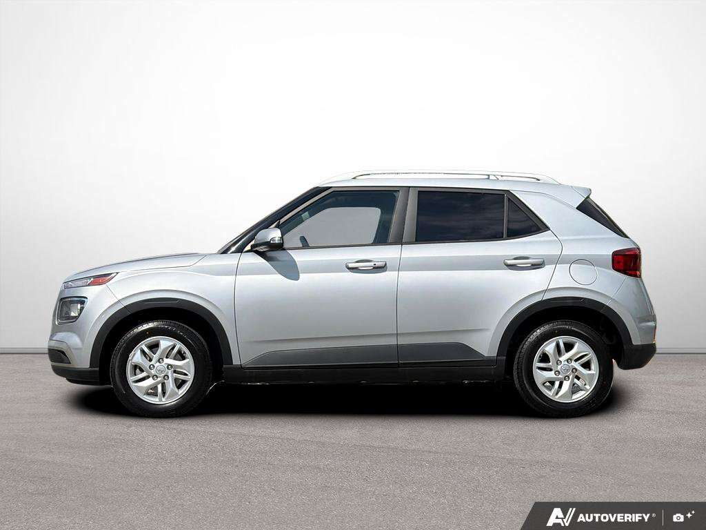 2021 Hyundai Venue Preferred Silver — снимка 1