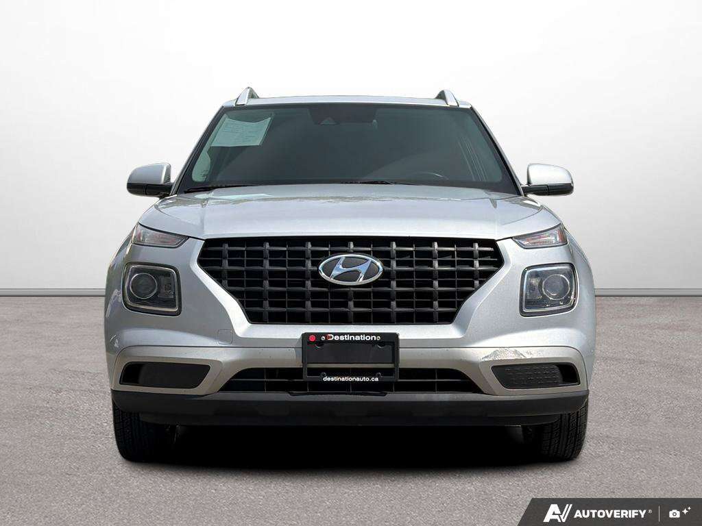 2021 Hyundai Venue Preferred Silver — снимка 1