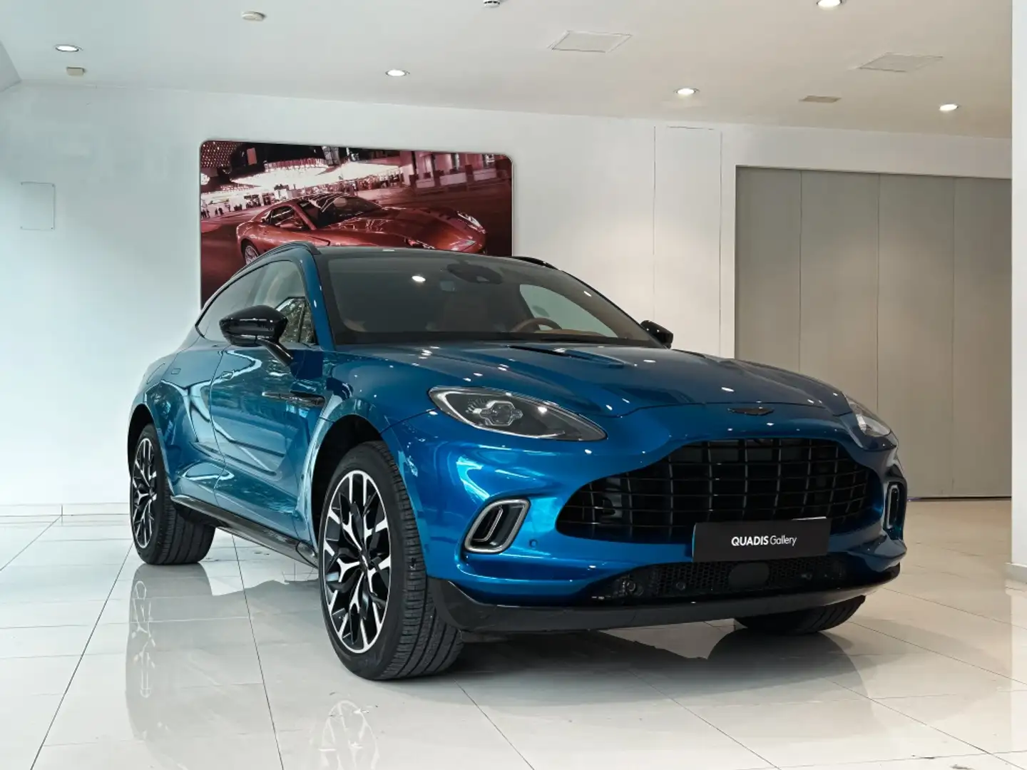 Aston Martin DBX 4.0 AWD Aut. Bleu - 1