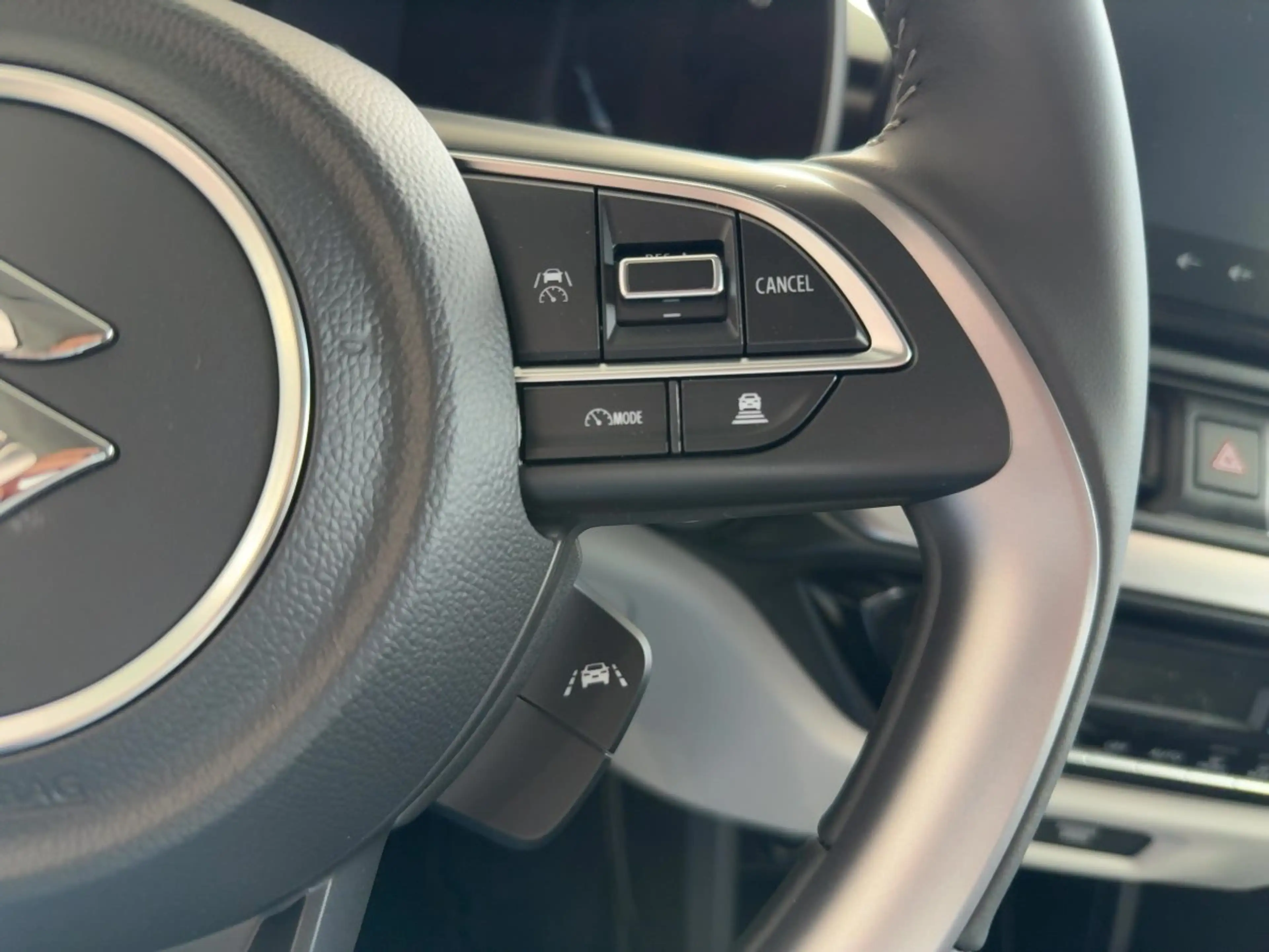 Suzuki Swift +ACC+LED+NAVI+TWA+CARPLAY+Bis8JahreGarantie — photo 15
