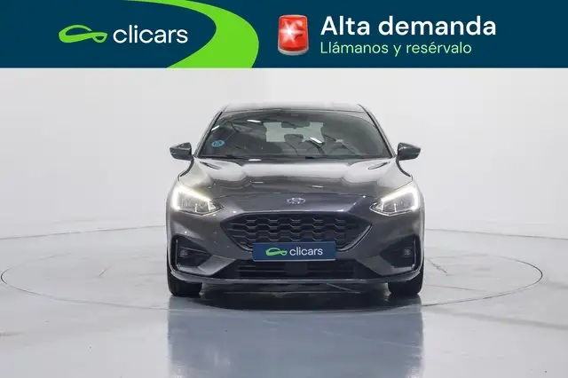 Ford Focus view 2