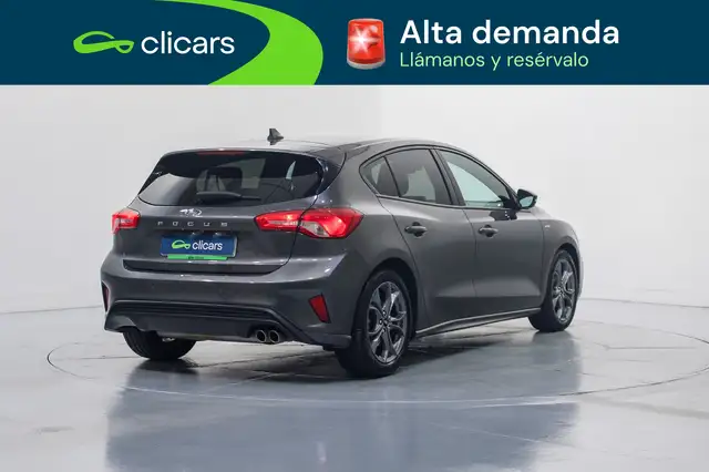 Ford Focus view 5
