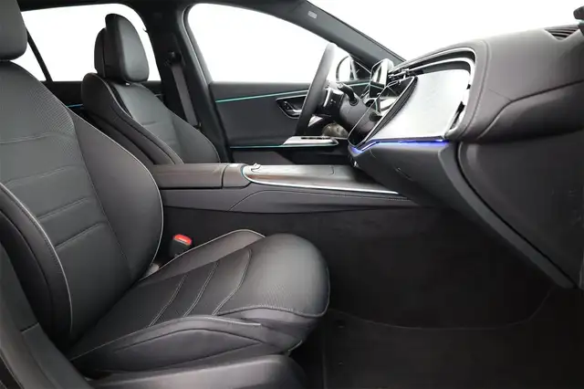 Mercedes-Benz E 300 de 4Matic AMG Line Burmester Digital Light Ansicht 18