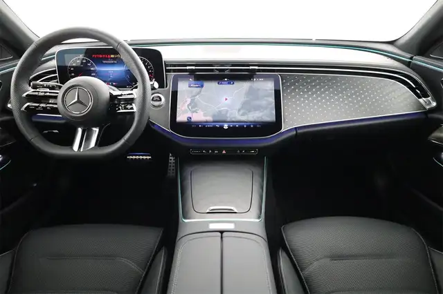 Mercedes-Benz E 300 de 4Matic AMG Line Burmester Digital Light Ansicht 13