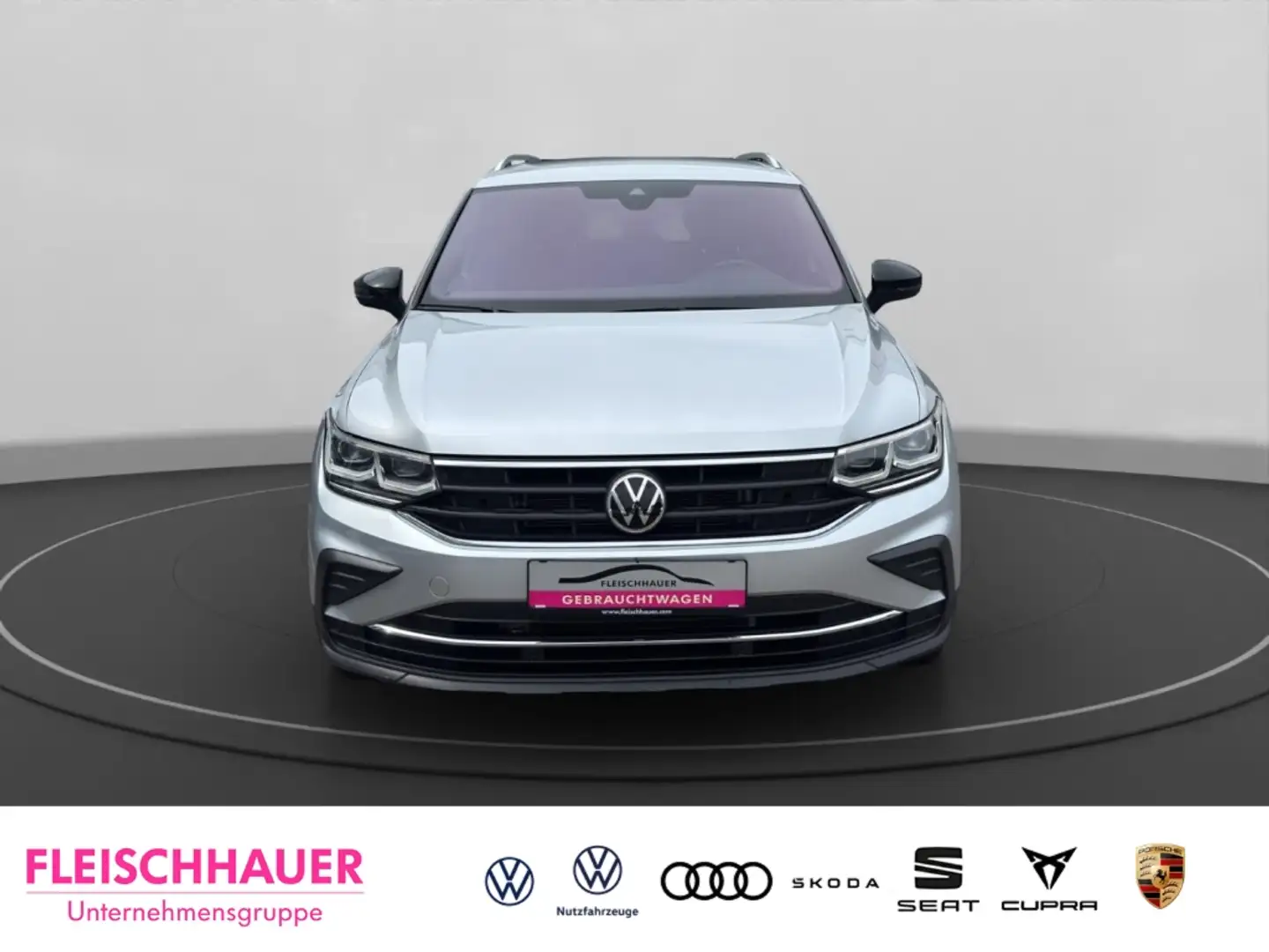 Volkswagen Tiguan United 2,0 TDI Matrix+CarPlay+Navi+LED+ACC+PDC Silber - 2