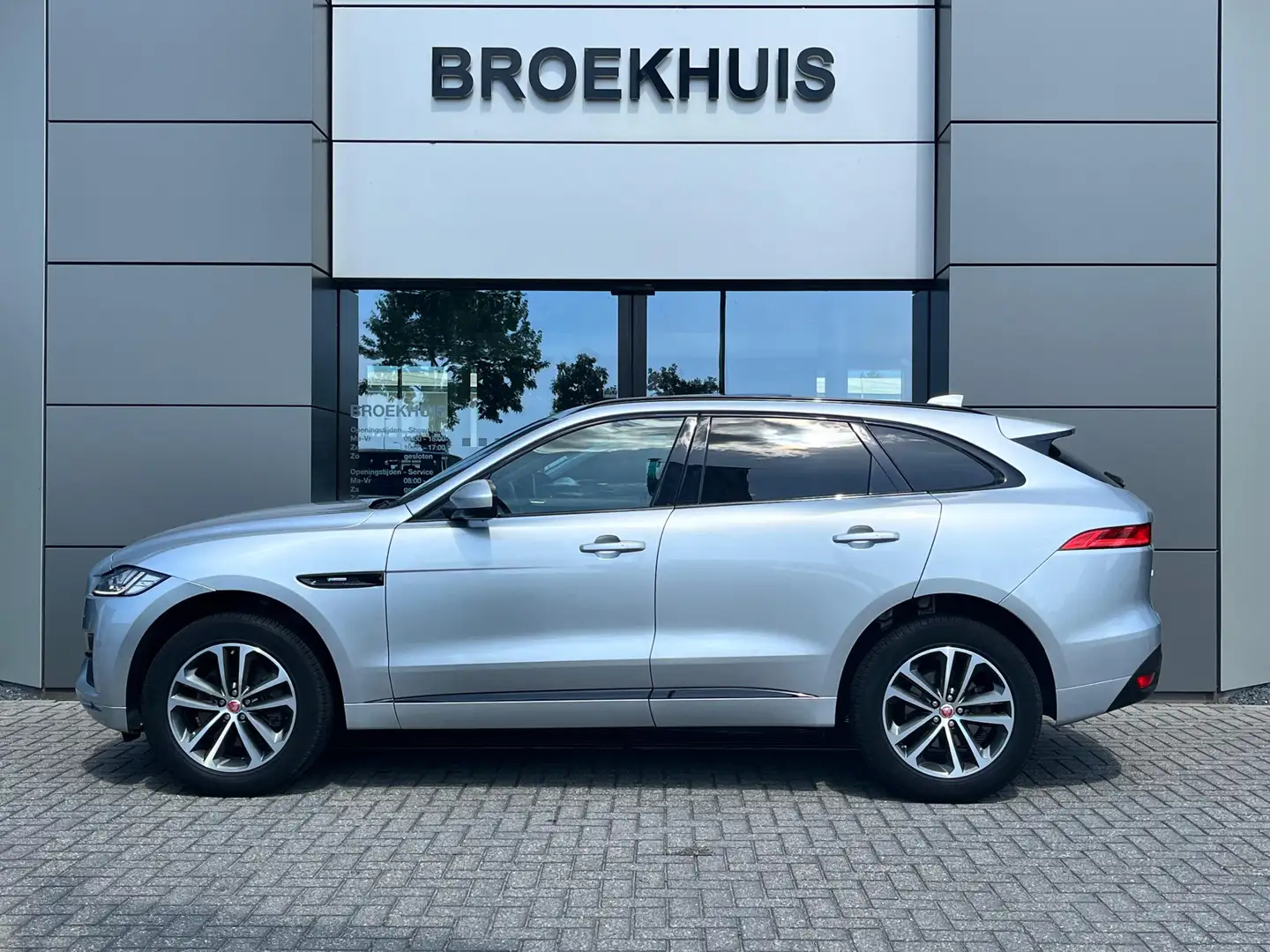 Jaguar F-Pace 2.0t AWD R-Sport | Head-up | Alcantara hemel | Col Grijs - 2