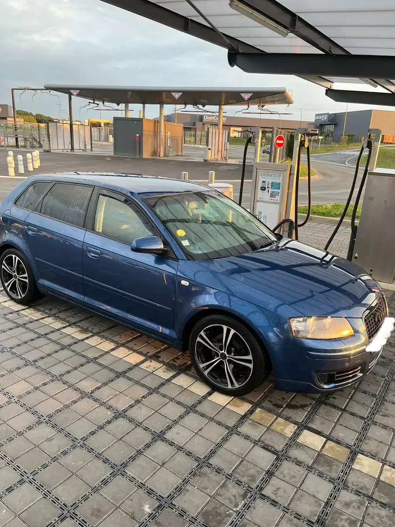 Audi A3 SportBack 2.0 FSI S Line Tiptronic A - 2