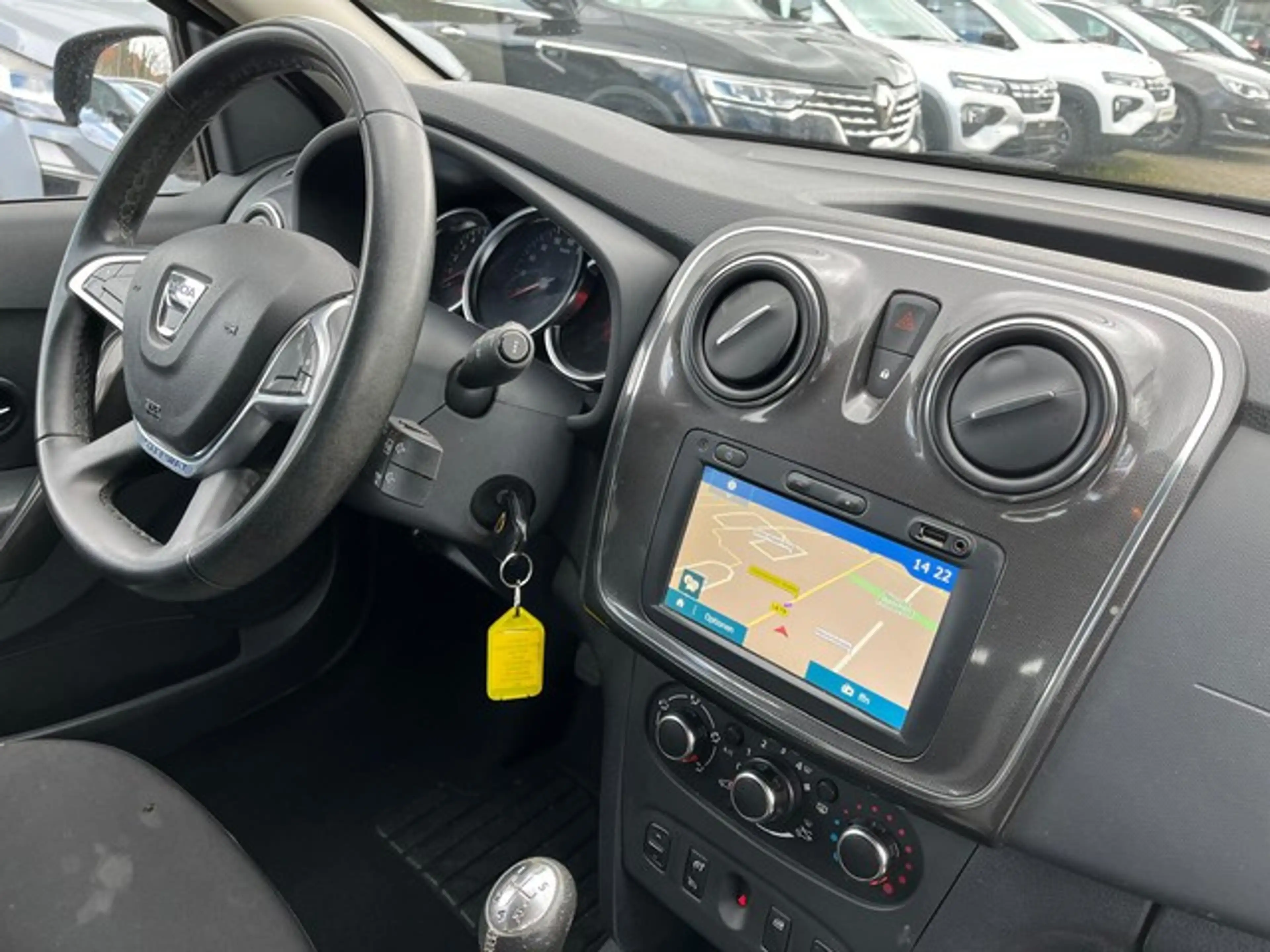 Dacia Logan Stepway — photo 4