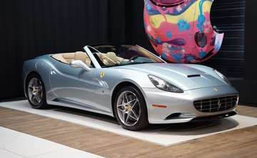 V8 4.3 460 CV | Jantes 19 Intérieur beige bleu Caméra de recul Grigio ALLOY