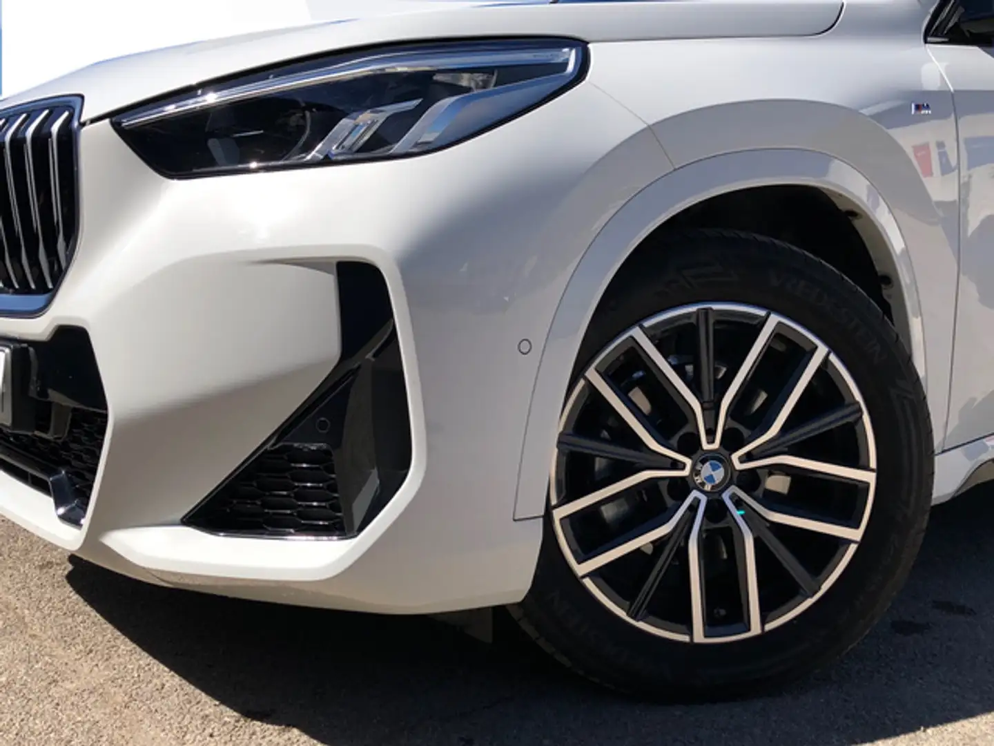 BMW X1 sDrive 18dA Blanc - 2