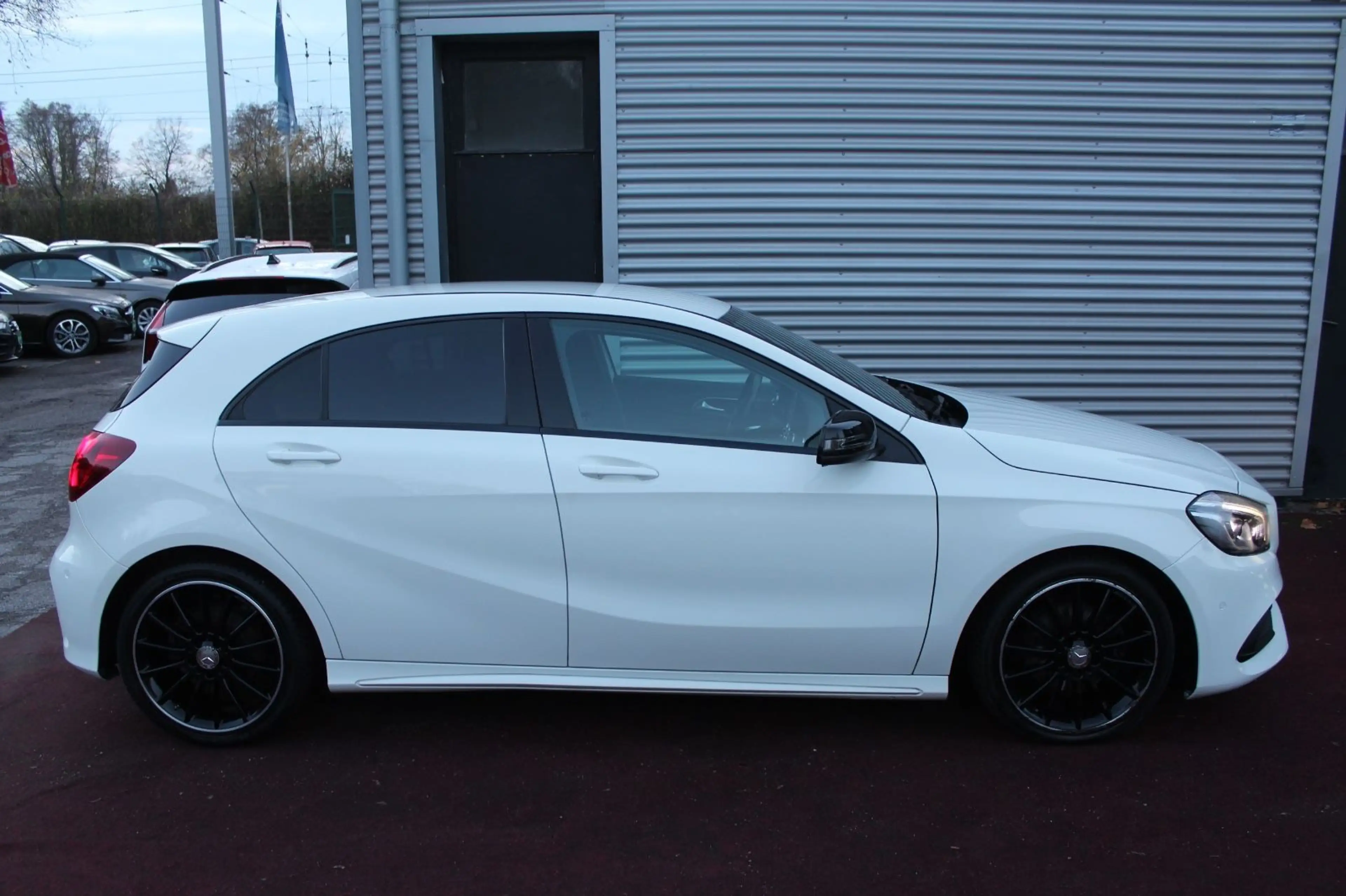 Mercedes-Benz A 200 EXCLUSIV PAKET AMG-LINE NIGHT LEDER NAVI — photo 13