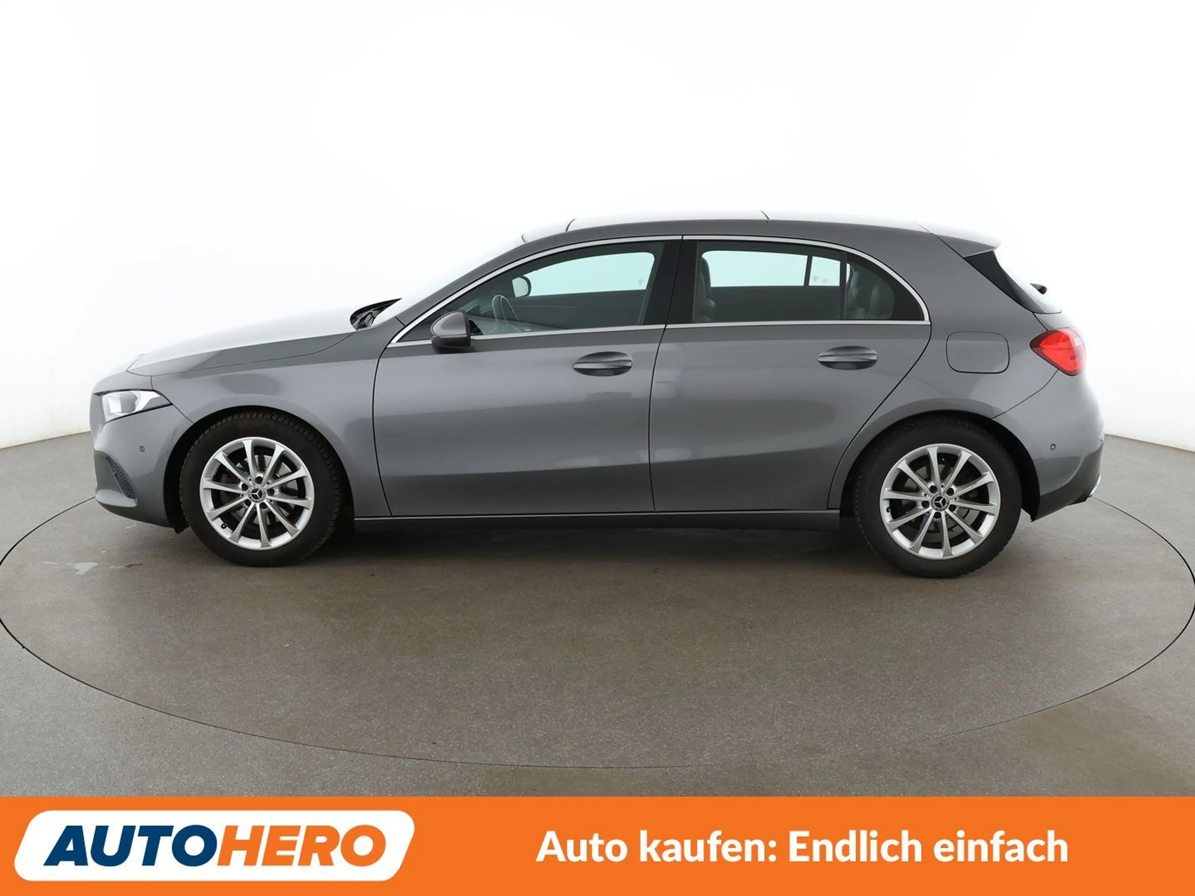 Mercedes-Benz A 180 *NAVI*TEMPO*PDC*SHZ*KLIMA*GARANTIE* — photo 3