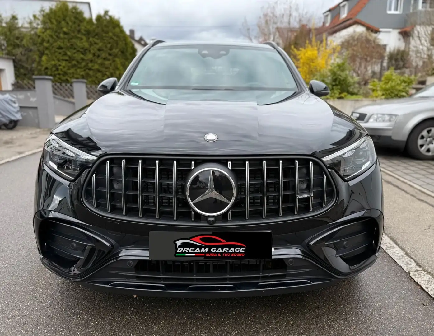 Mercedes-Benz GLC 43 AMG Line Premium Plus 4matic auto Černá - 2