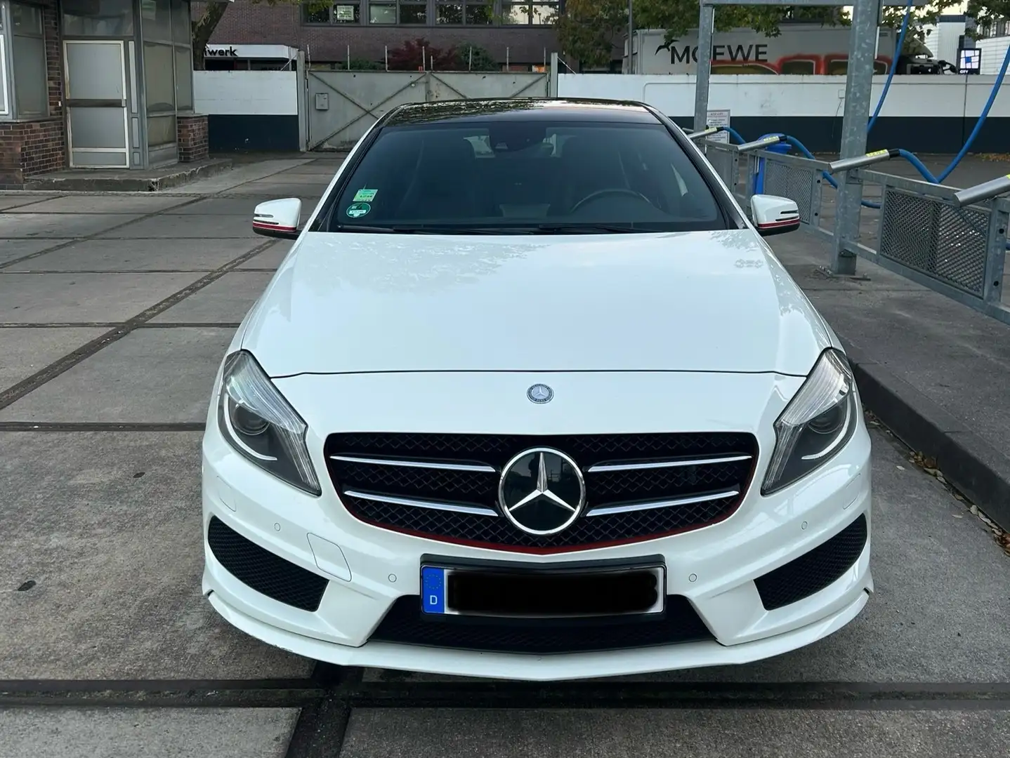 Mercedes-Benz A 200 A 200 CDI (BlueEFFICIENCY) 7G-DCT Weiß - 2