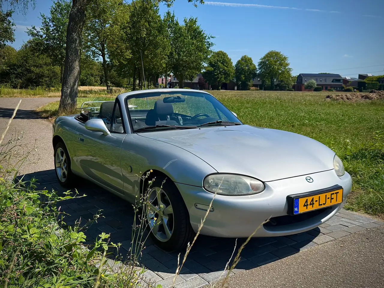 Mazda MX-5 VEEL ONDERHOUD | APK 5-2027, foto 3