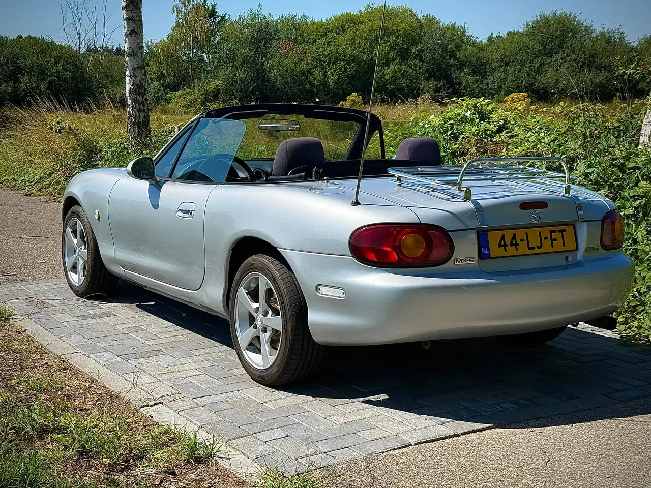 Mazda MX-5 VEEL ONDERHOUD | APK 5-2027, foto 4