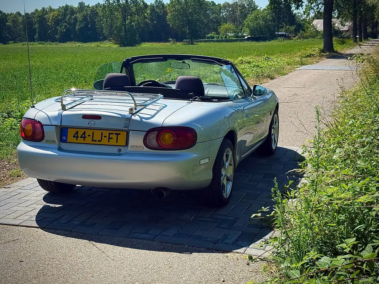 Mazda MX-5 VEEL ONDERHOUD | APK 5-2027, foto 6