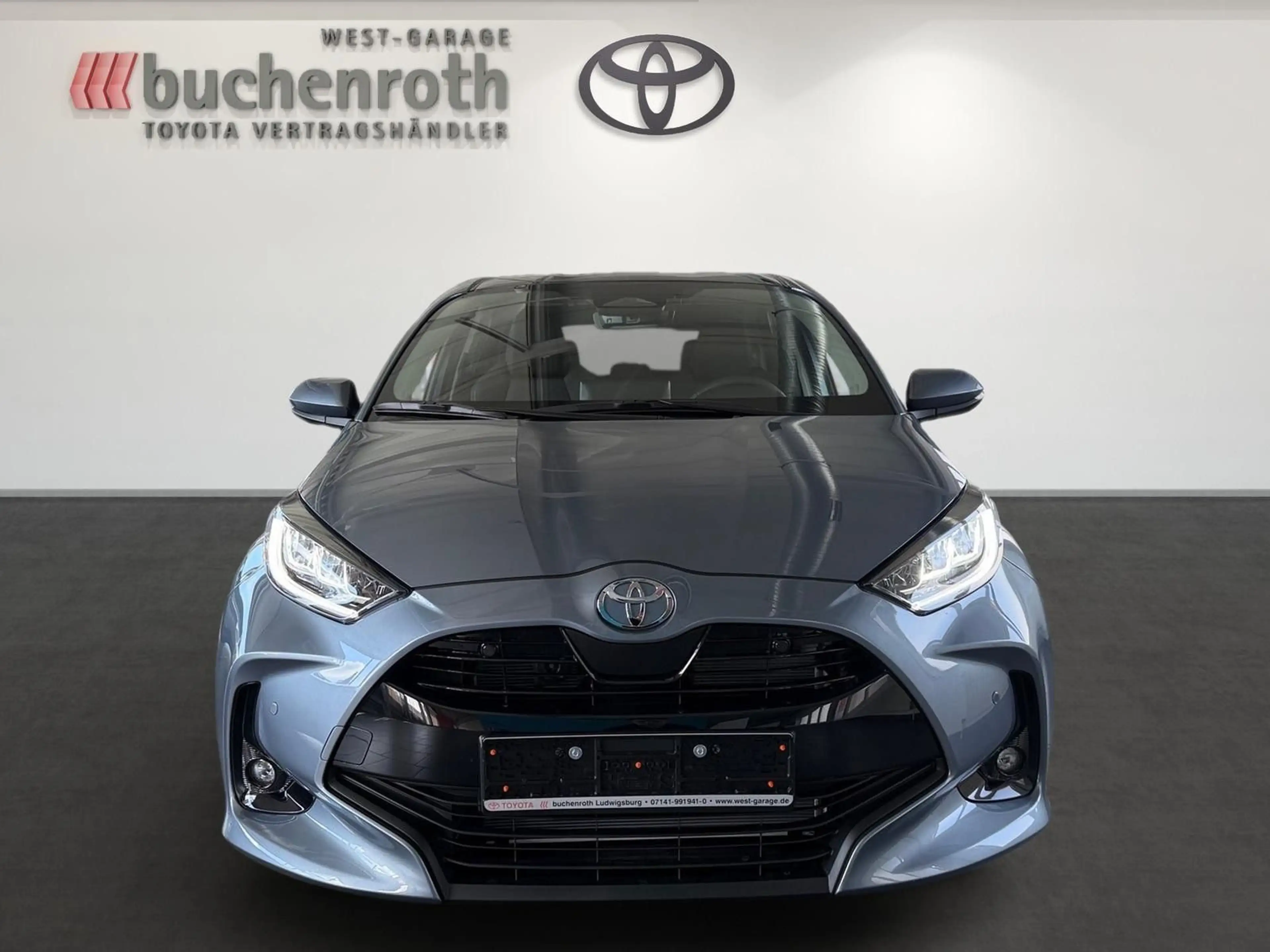 Toyota Yaris Hybrid Teamplayer +Technik Pak. — photo 2
