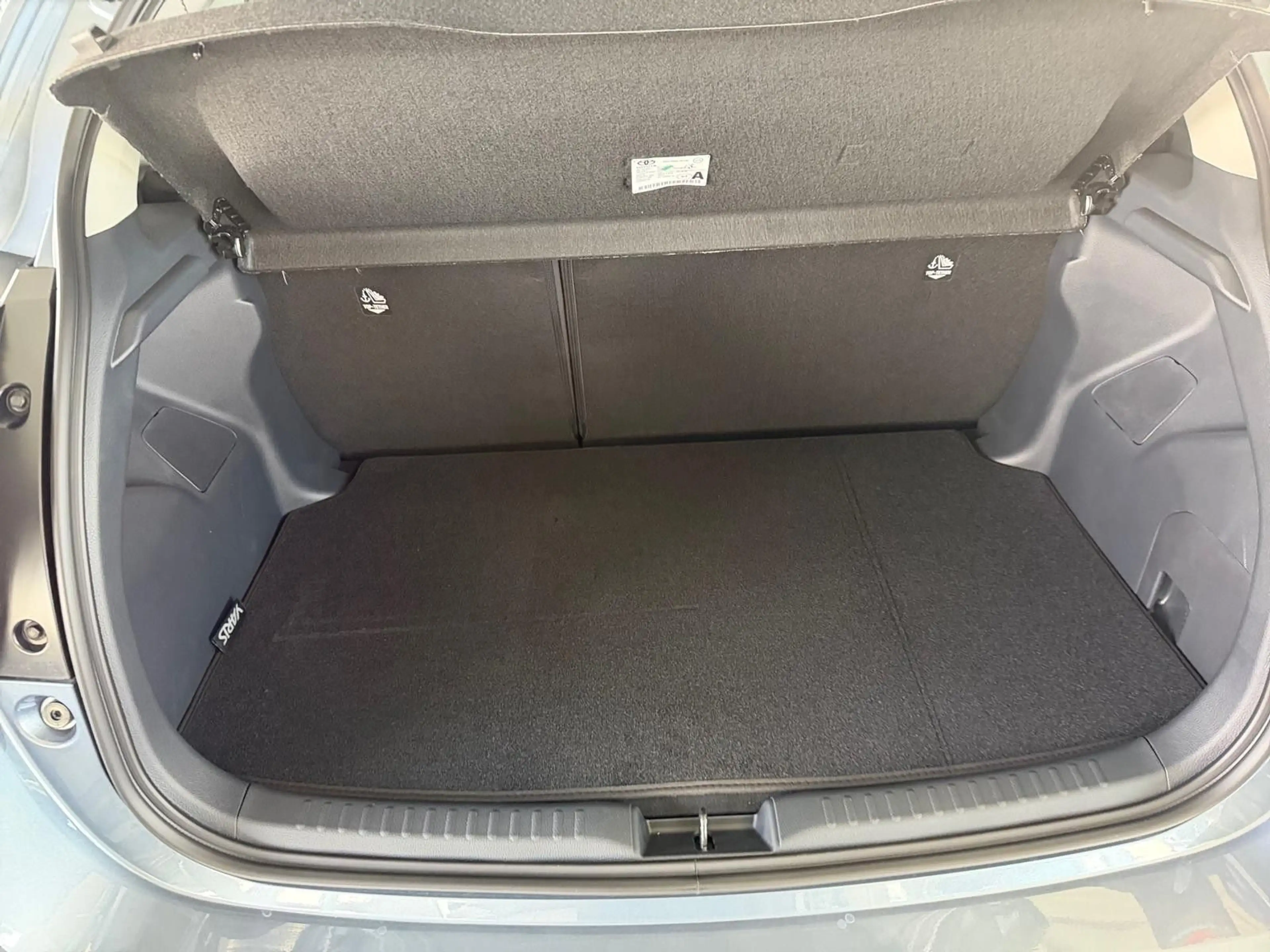 Toyota Yaris Hybrid Teamplayer +Technik Pak. — photo 10