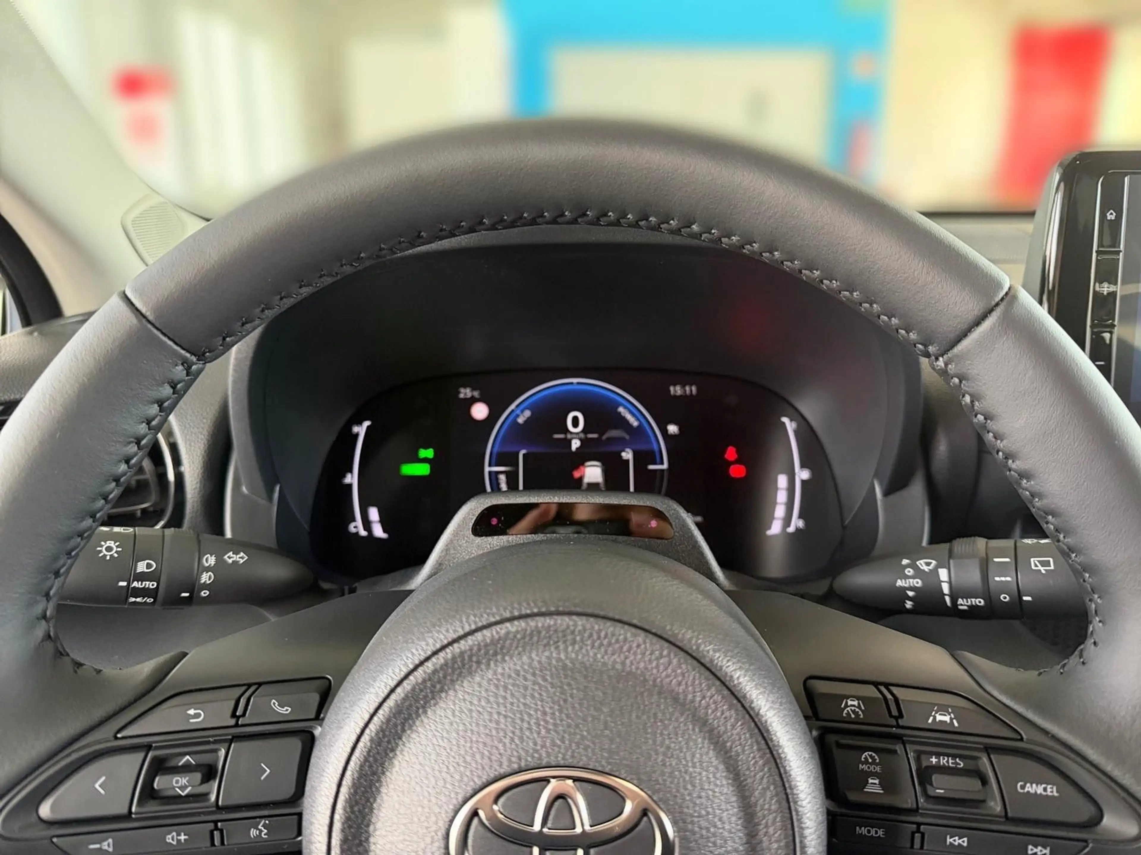 Toyota Yaris Hybrid Teamplayer +Technik Pak. — photo 15