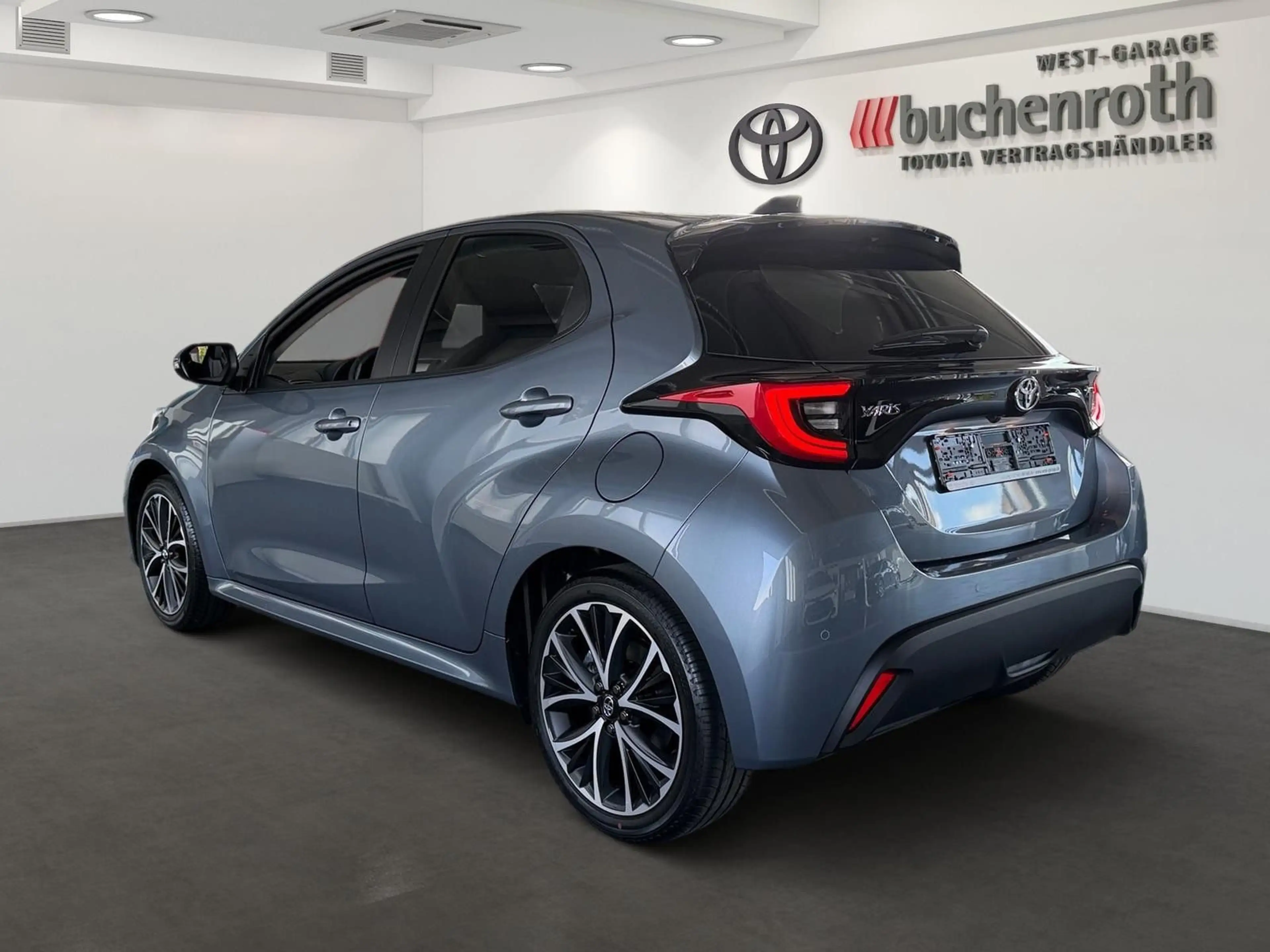 Toyota Yaris Hybrid Teamplayer +Technik Pak. — photo 7