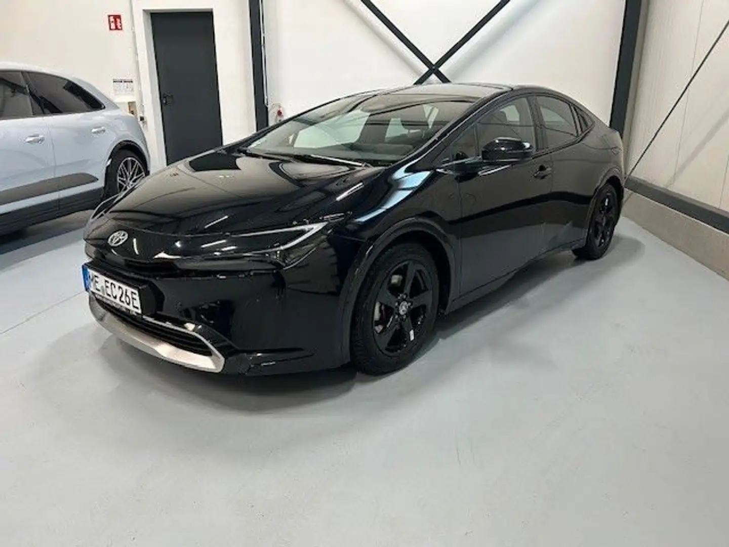Toyota Prius Plug-in Hybrid Advanced, Solar Dach, 8-Fach Rad Schwarz - 1