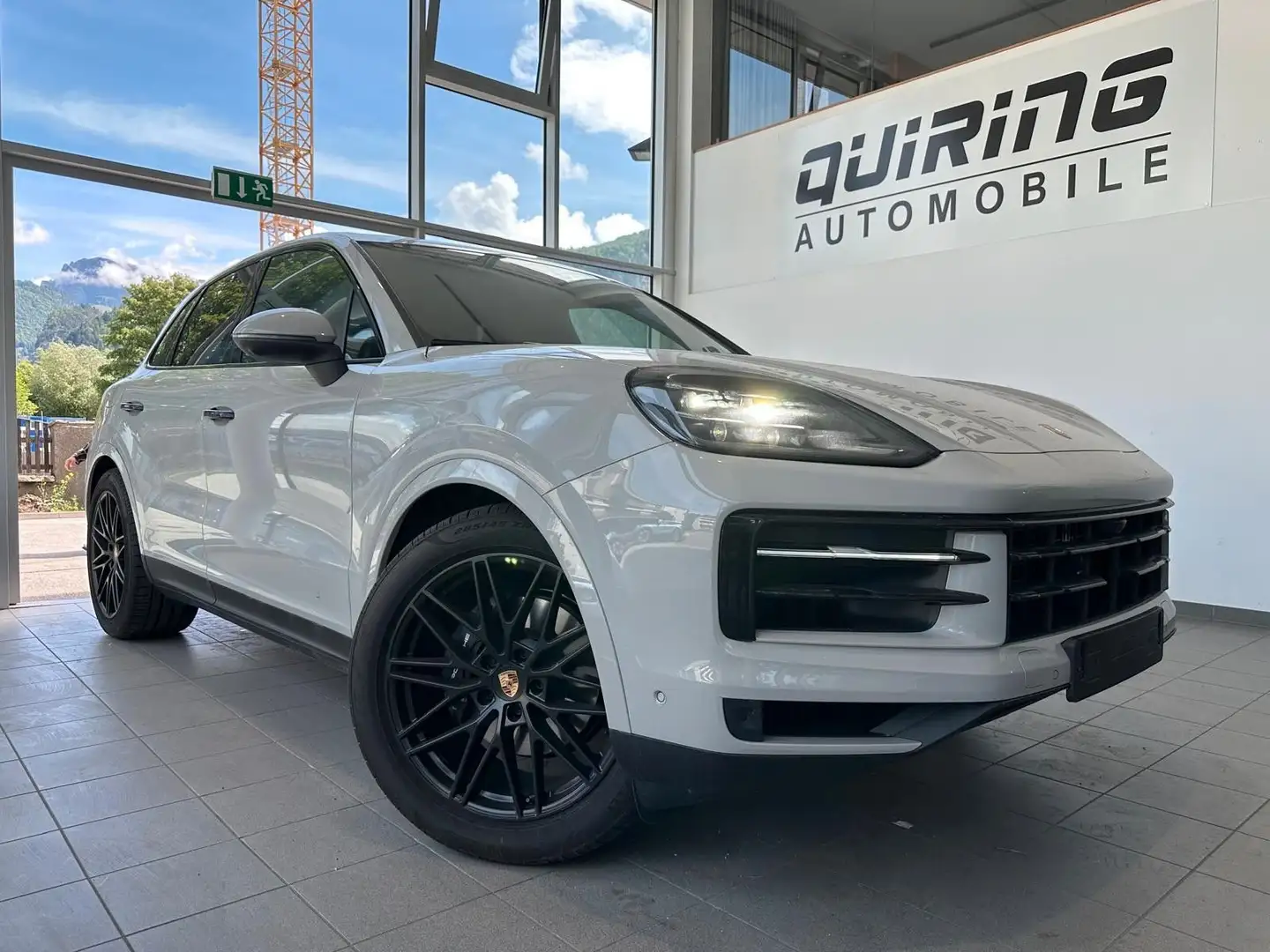 Porsche Cayenne Facelift/gr-rot/Pan/Mtx/ACC/14W/21 Grau - 1