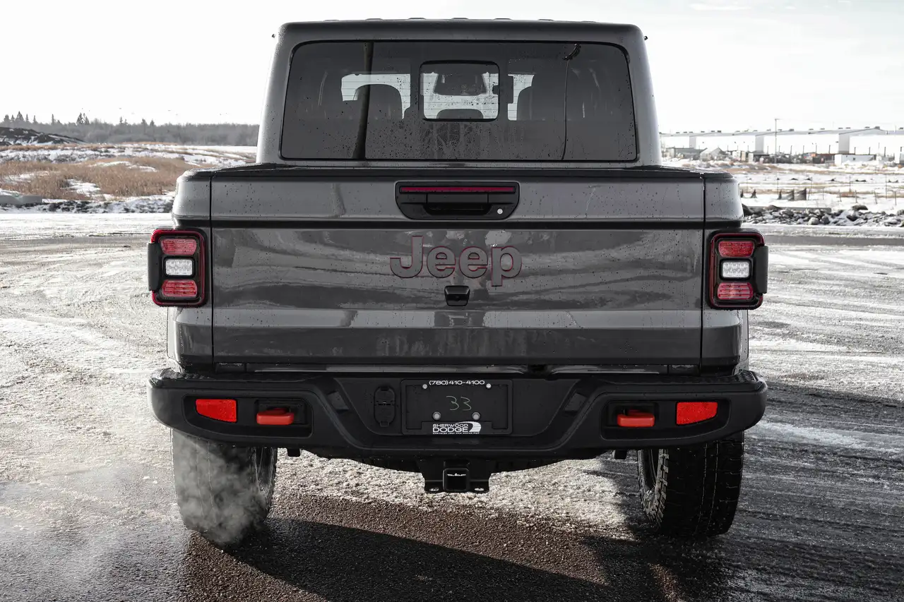 Jeep Gladiator снимка Jeep Gladiator