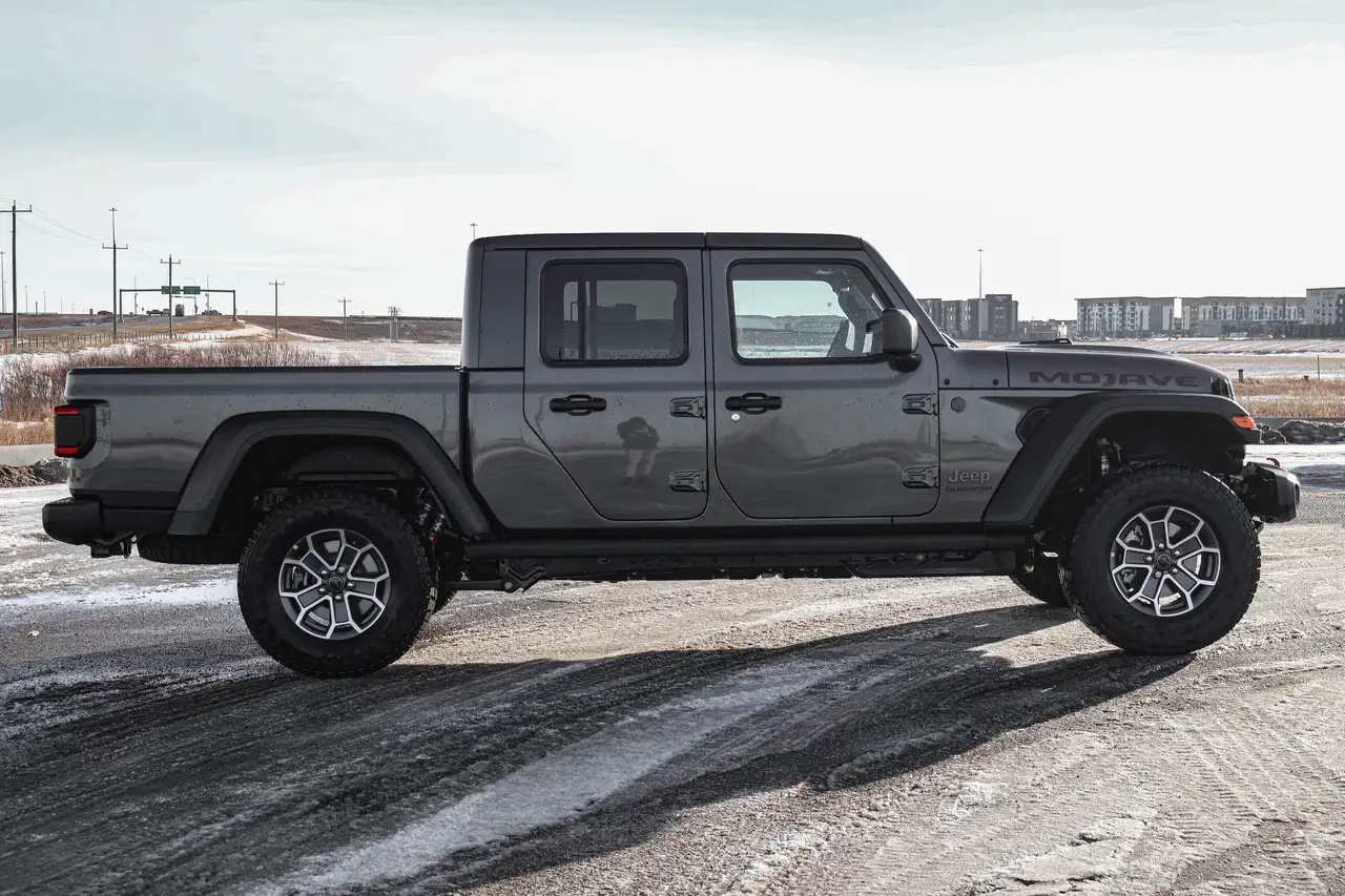 Jeep Gladiator снимка Jeep Gladiator