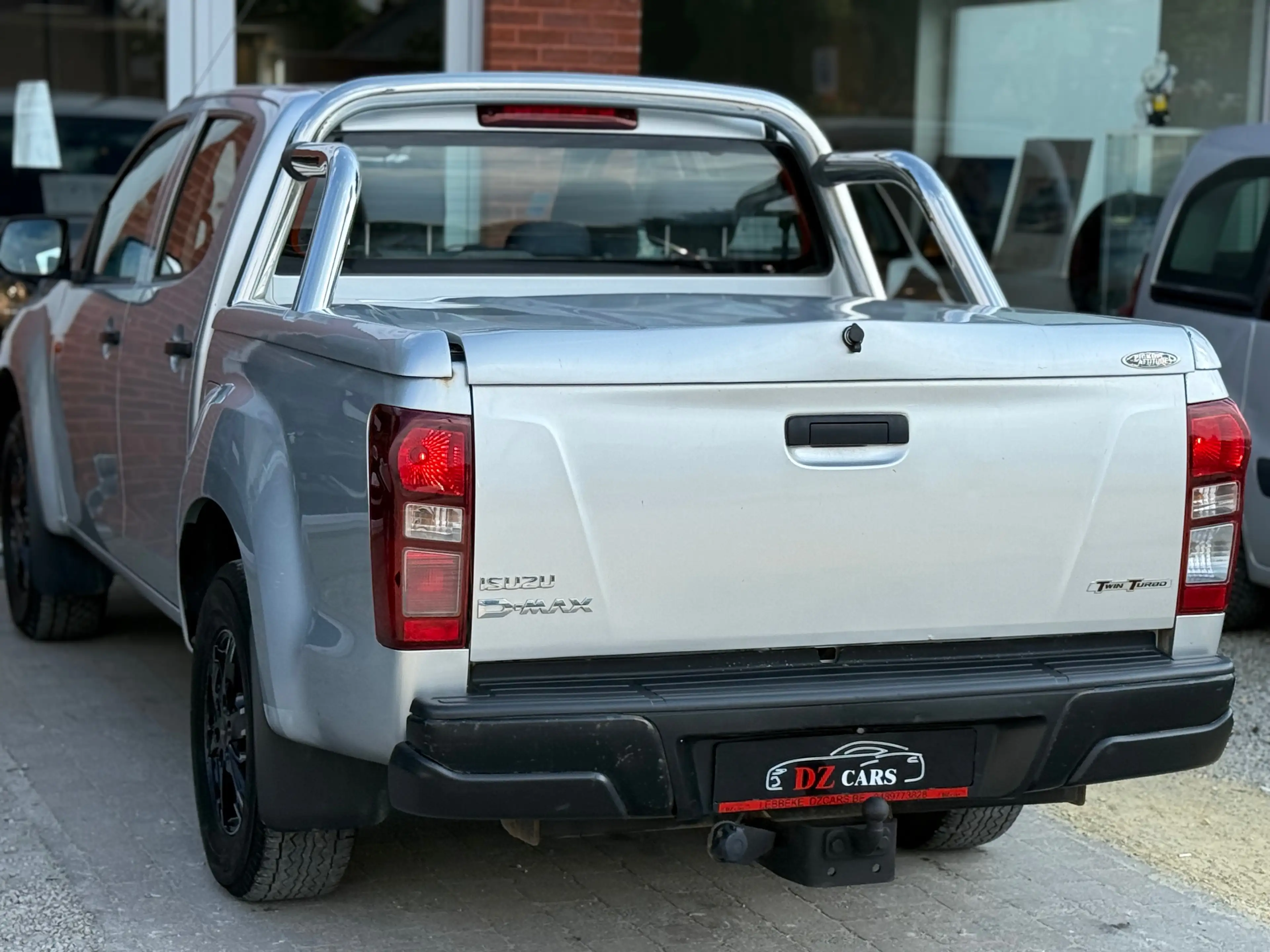 Isuzu D-Max 2.5 Turbo Di 4WD L AC @Use — photo 11