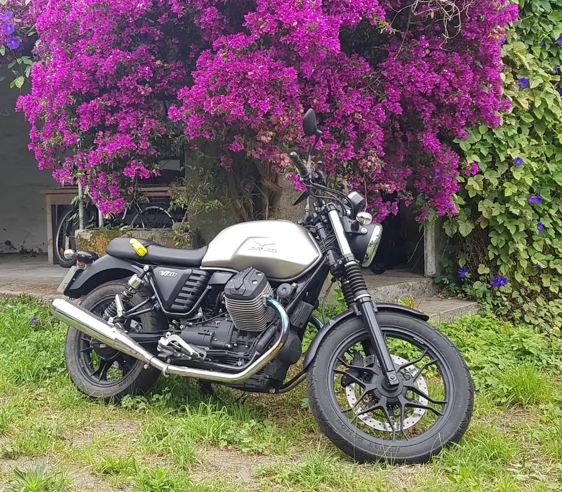 Moto Guzzi V 7