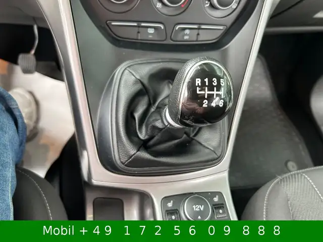 Ford Kuga view 8