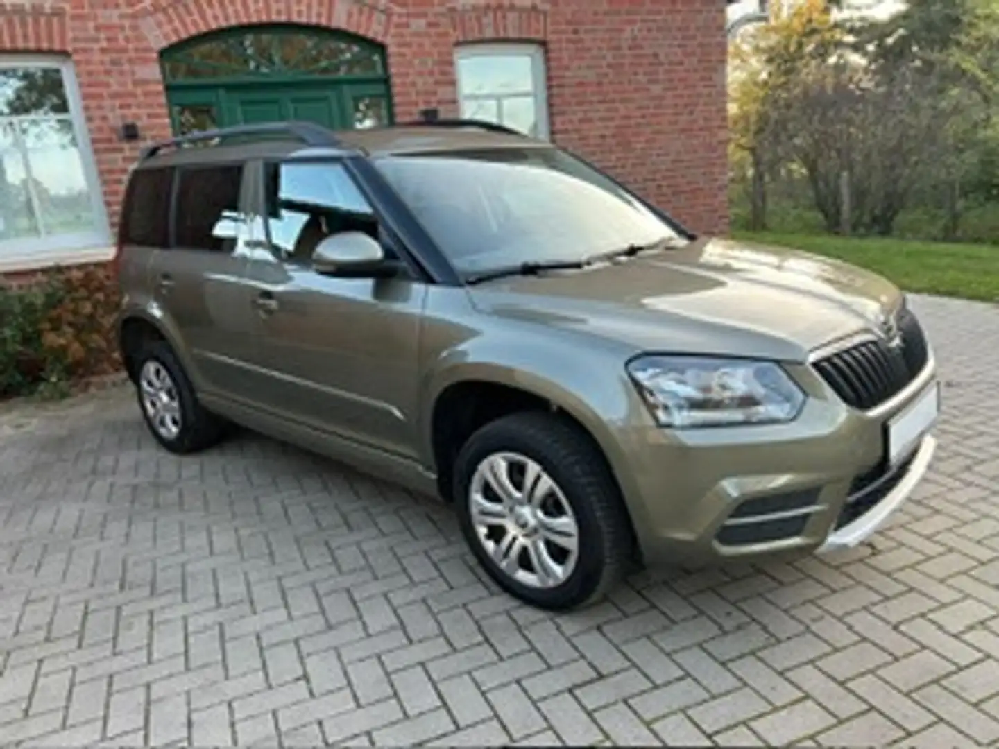 Skoda Yeti 1.2 TSI Cool Edition,Klima,PDC,Sitzhzg., Grün - 2