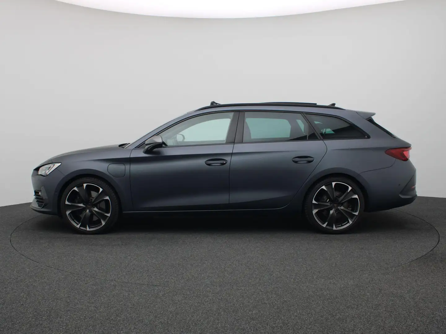 CUPRA Leon Sportstourer 1.4 e-Hybrid Black Edition 245PK DSG Gris - 2