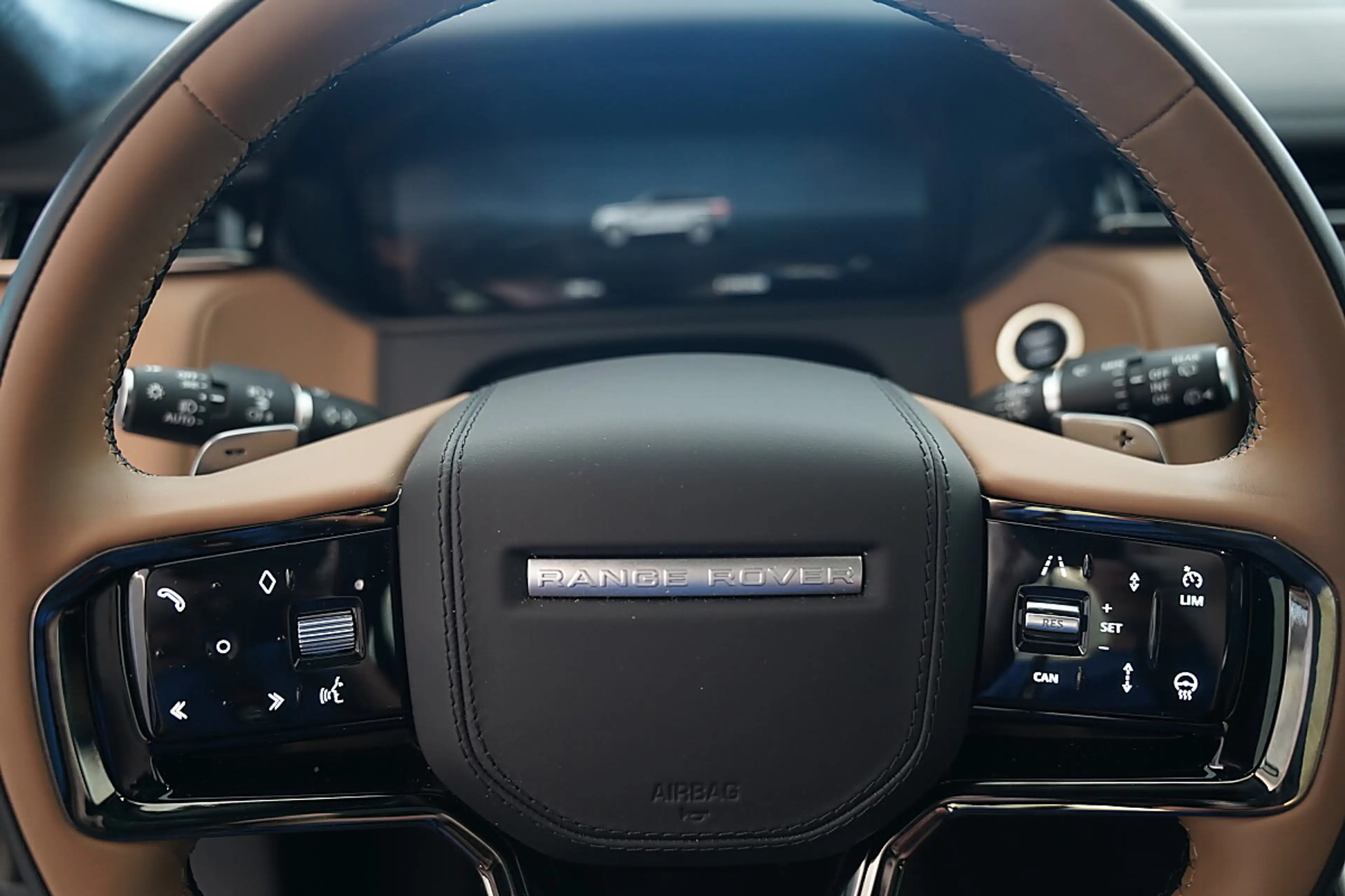 Land Rover Range Rover Velar D300 — photo 14