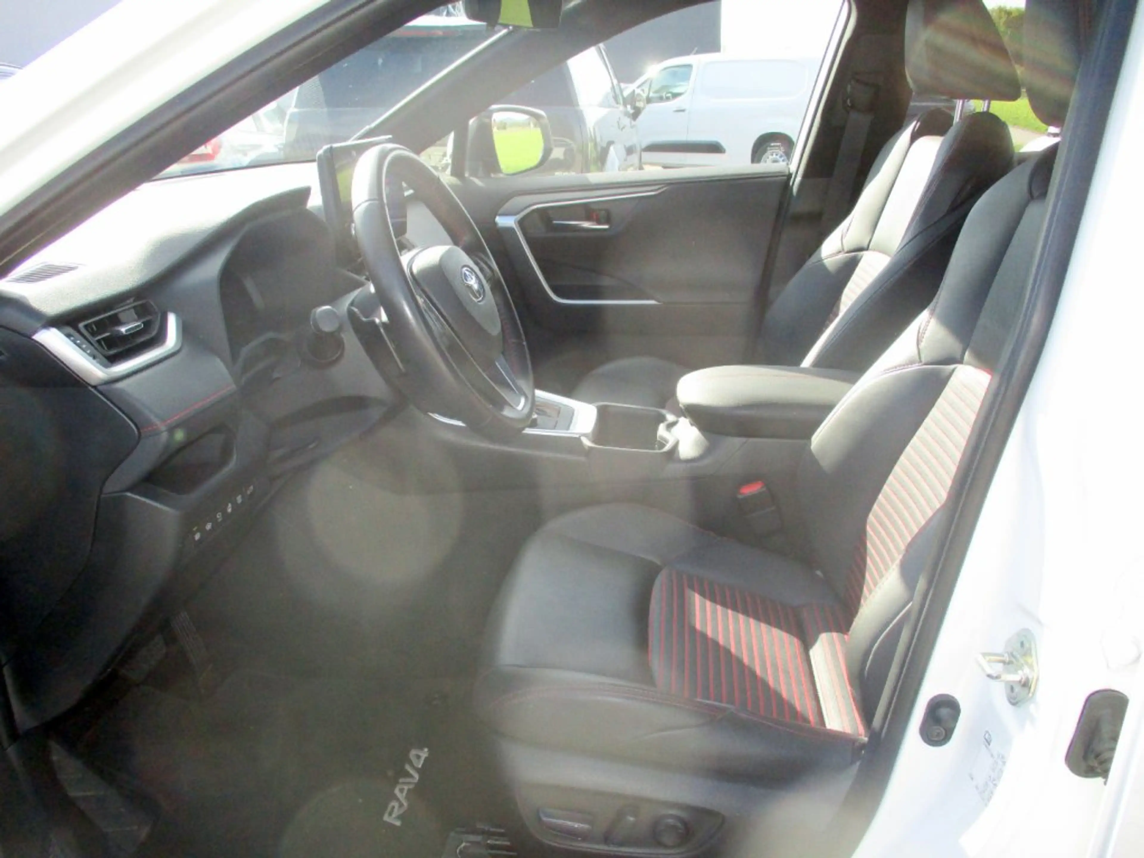 Toyota RAV4 2,5 Phev Active — photo 6