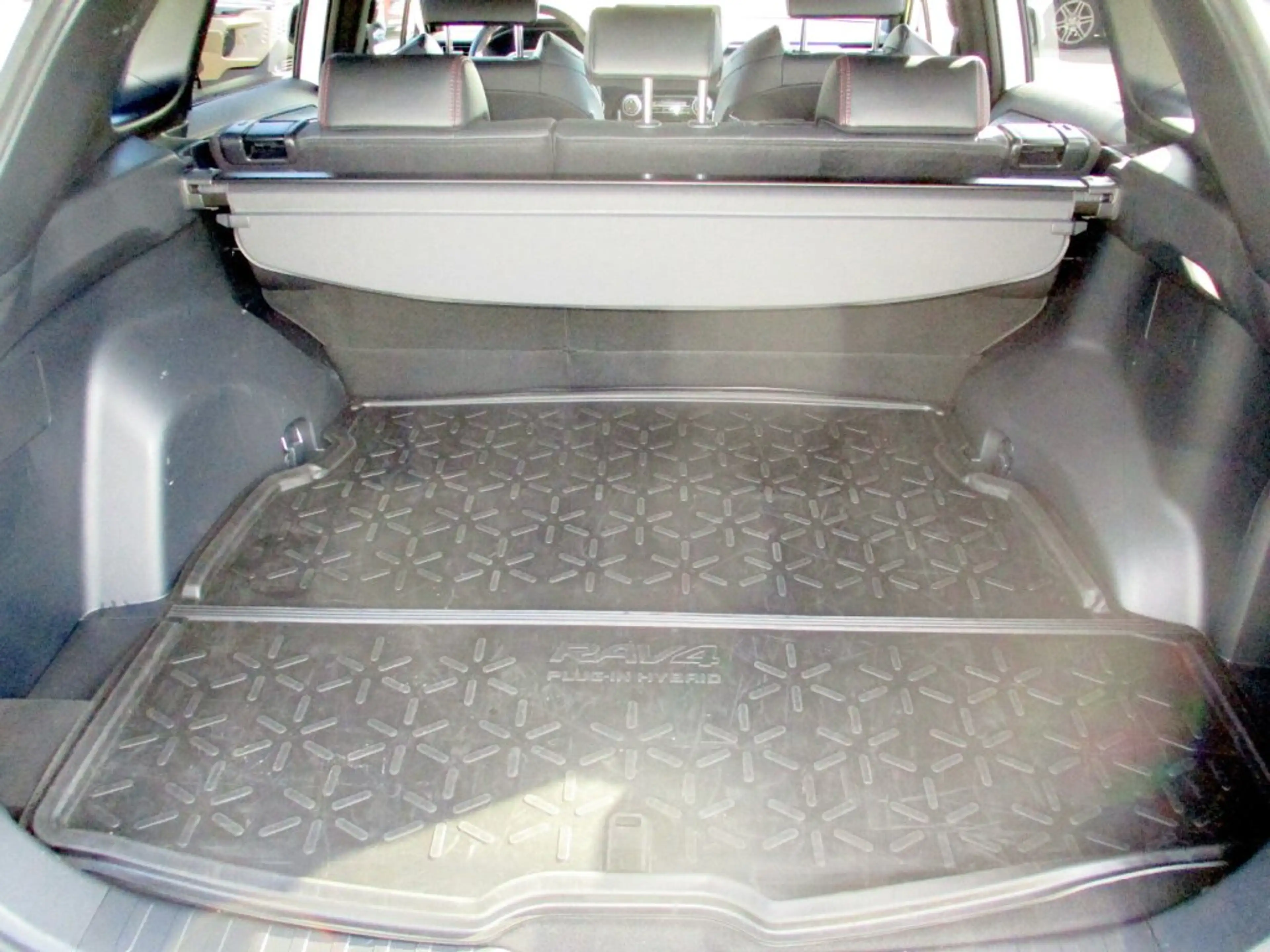 Toyota RAV4 2,5 Phev Active — photo 4