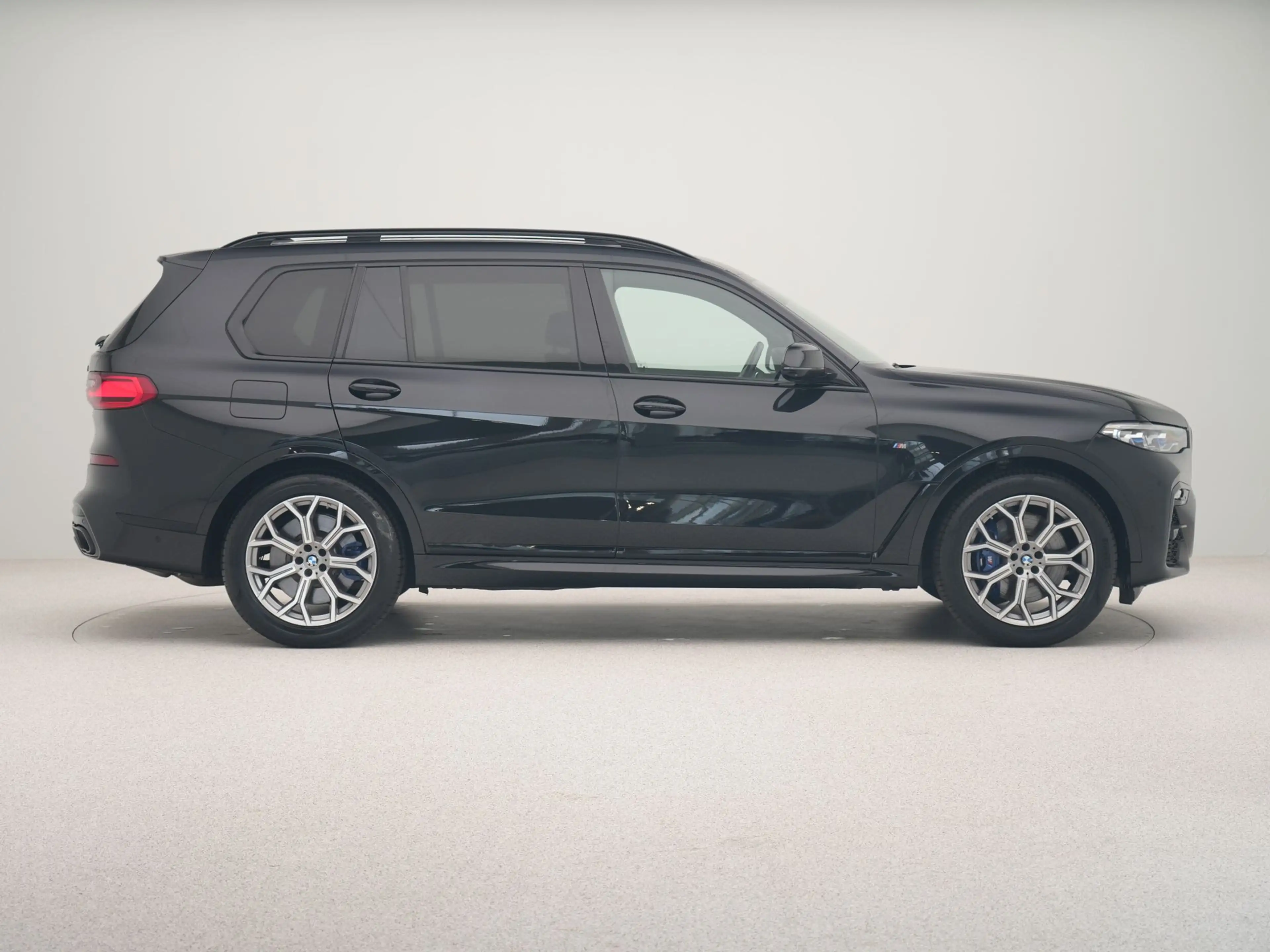 BMW X7 M50i High Executive — photo 8