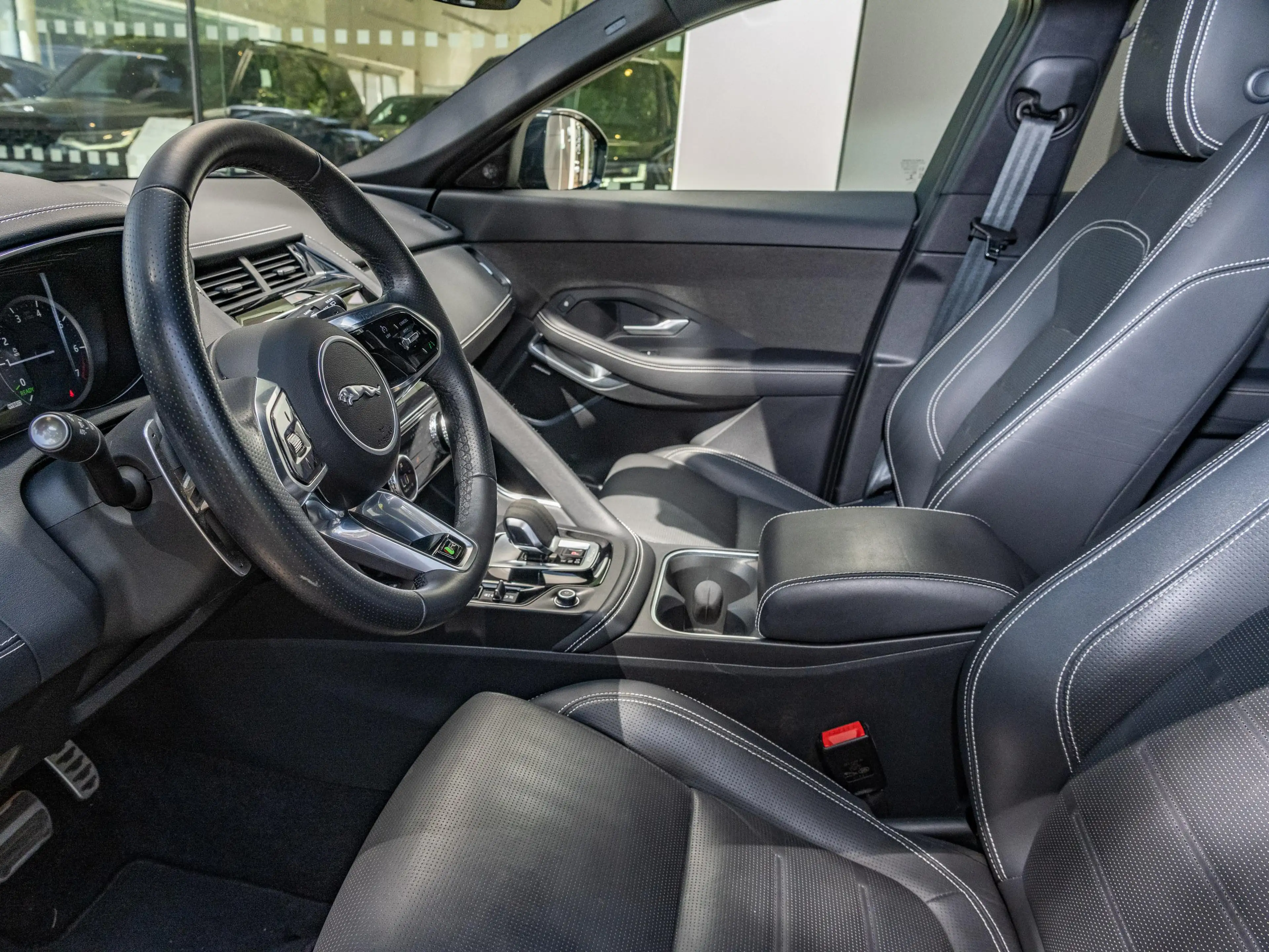 Jaguar E-Pace P300e R-Dynamic HSE Memory | Carplay | Blind Spot — photo 8