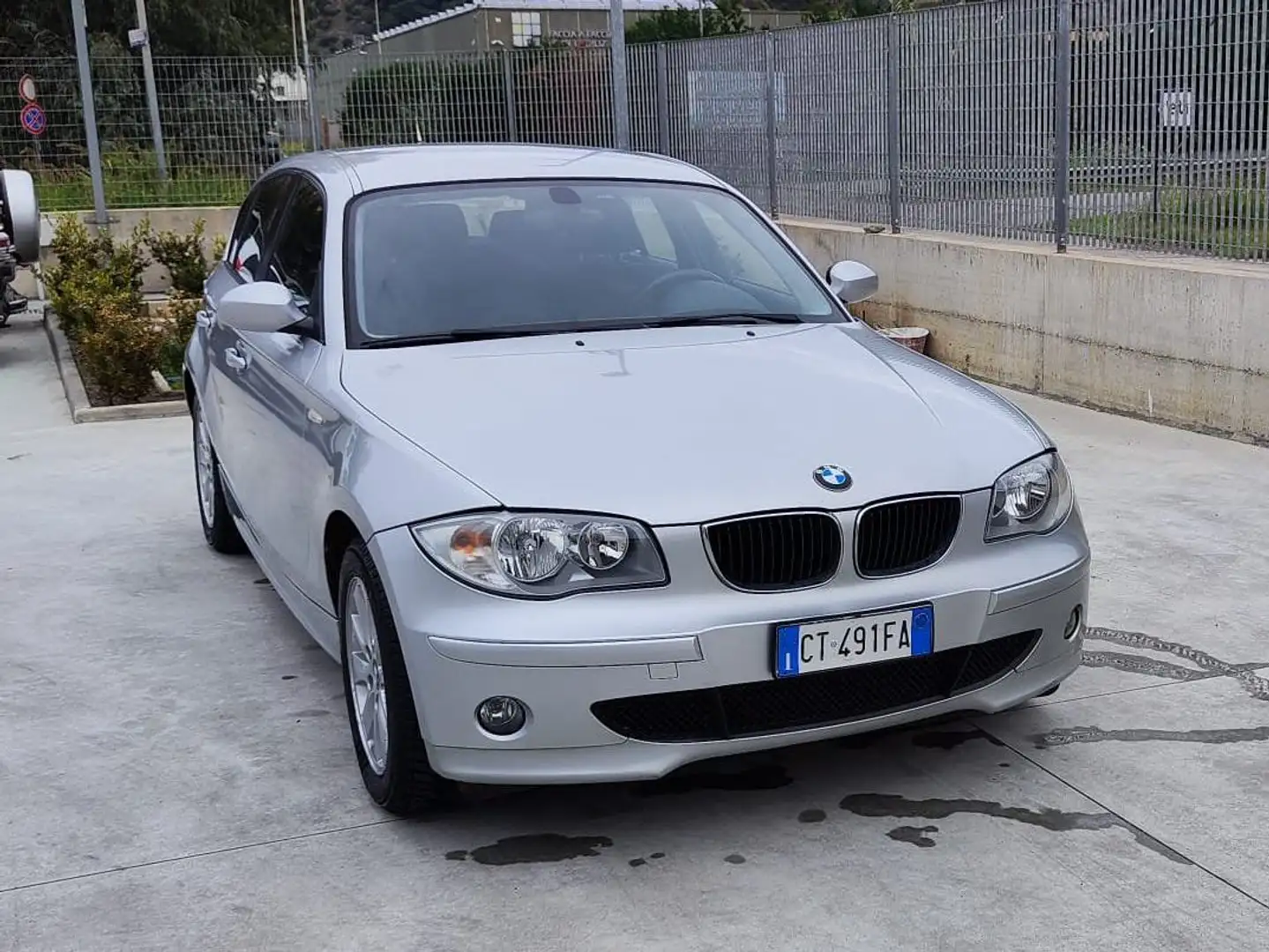 BMW 118 118d Eletta Grigio - 1