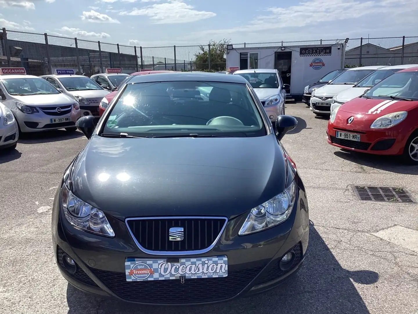 SEAT Ibiza 1.4 Style Gris - 1