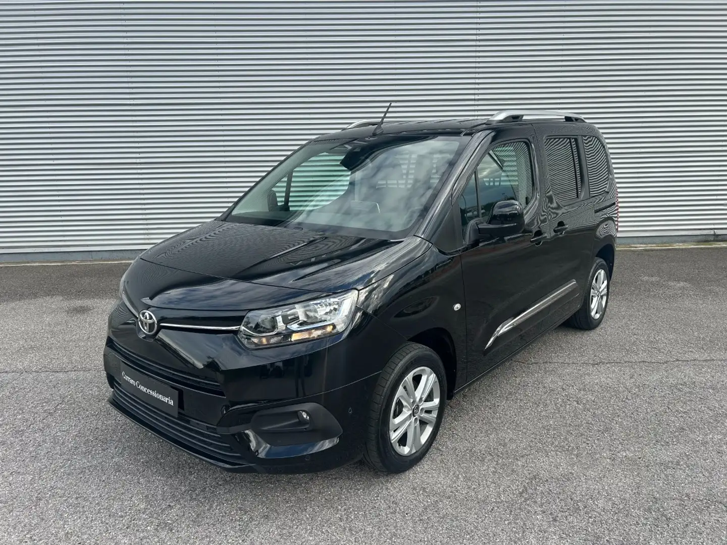 Toyota Proace City Verso 1.2P 110cv S&S L1 D Executive Noir - 1