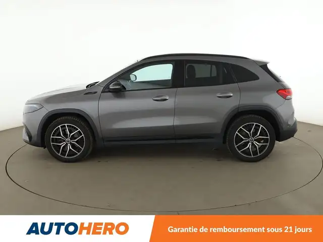 Mercedes-Benz EQA view 3