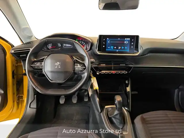 Peugeot 208 view 6