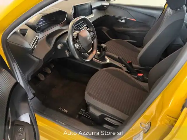 Peugeot 208 view 8